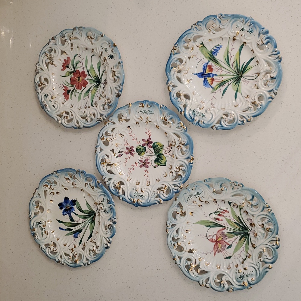 Vintage Majolica Style Hand Painted Reticulated Floral Italian Plates Set of 5